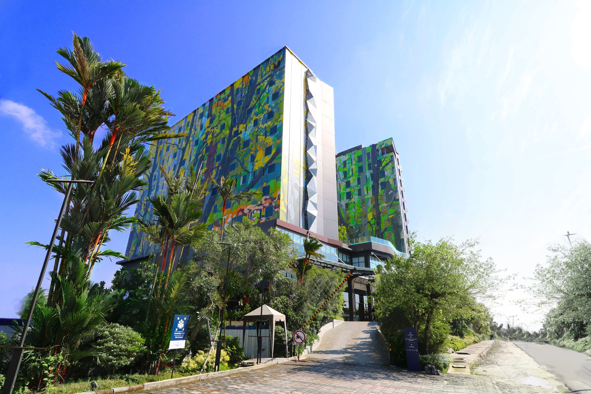 Prime Park Hotel & Convention Pekanbaru Exterior foto